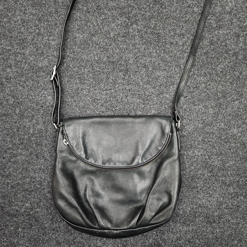 Margot Women's Natalie Handbag Purse Black Leather Flap Zip Crossbody Office Y2K